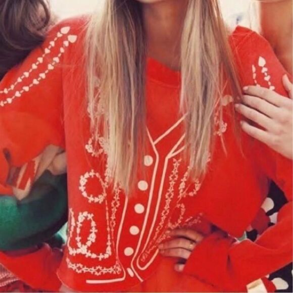 WILDFOX Monte Matador Womens Crop Sweatshirt Fleece Graphic XS Cherry Red Boho - Picture 1 of 7